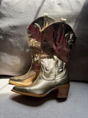 Metallic Gold Western Cowboy Boots